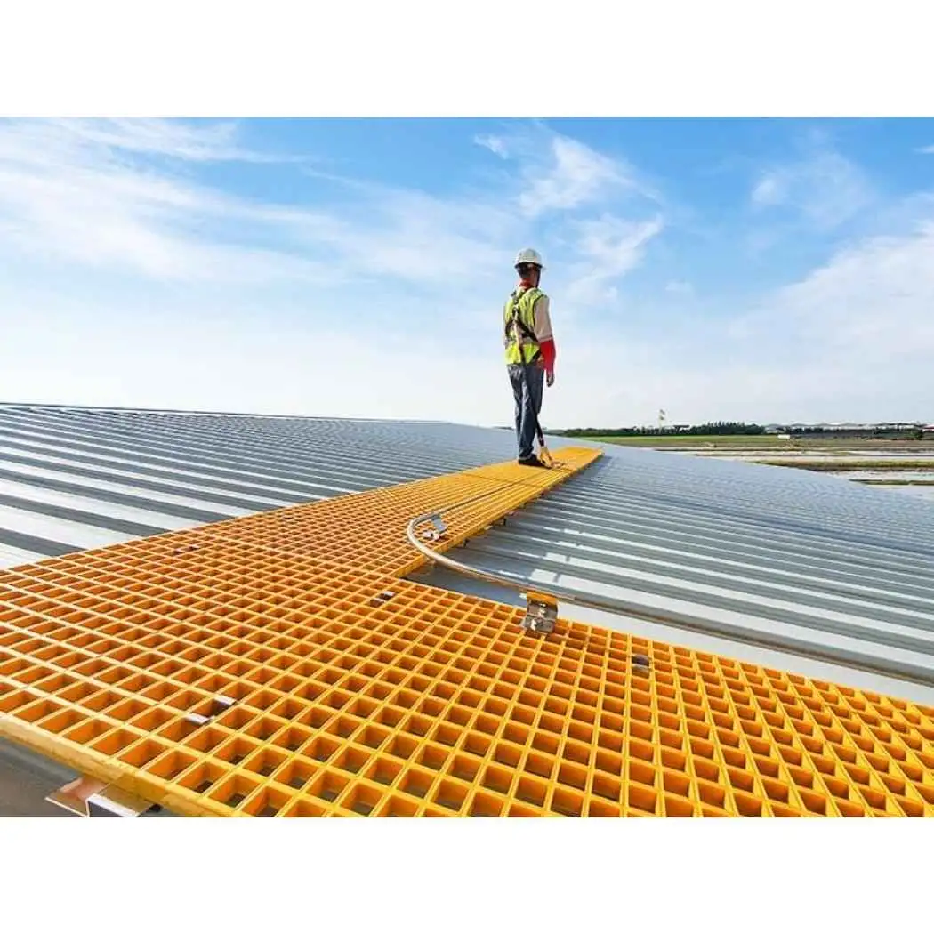 Giải Pháp Lối Đi An Toàn Trên Mái Bằng Grating FRP